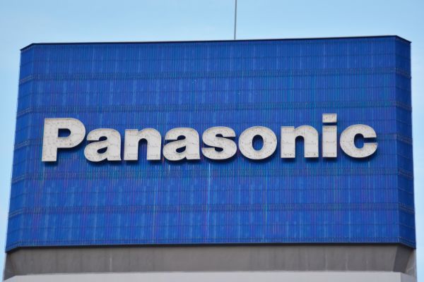パナソニックの年収が一気にアップ？テスラ株が24億から4000億で多額の利益