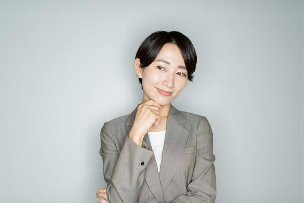 伊勢丹 - 三越伊勢丹株主優待 200万円+トレカスリーブ1枚 伊勢丹 - 【未使用】三越伊勢丹 株主優待カード 10%引き：30万円